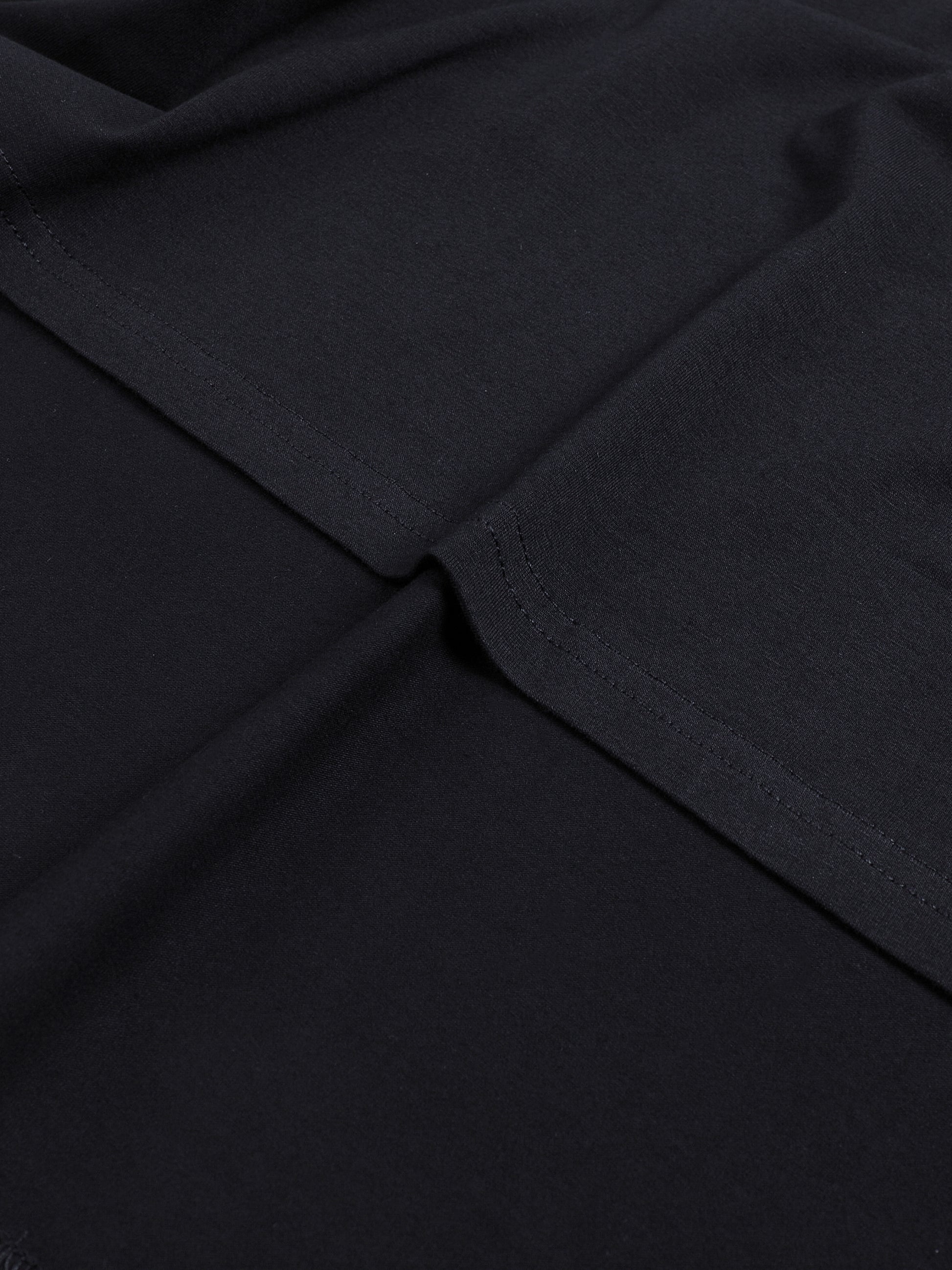 street,t shirt,man,modern