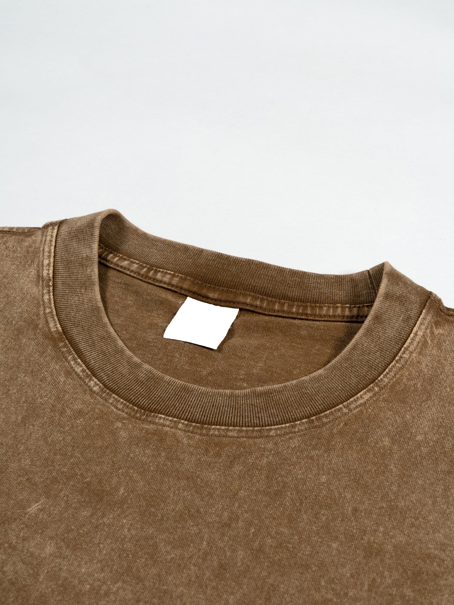 street,t shirt,modern,man