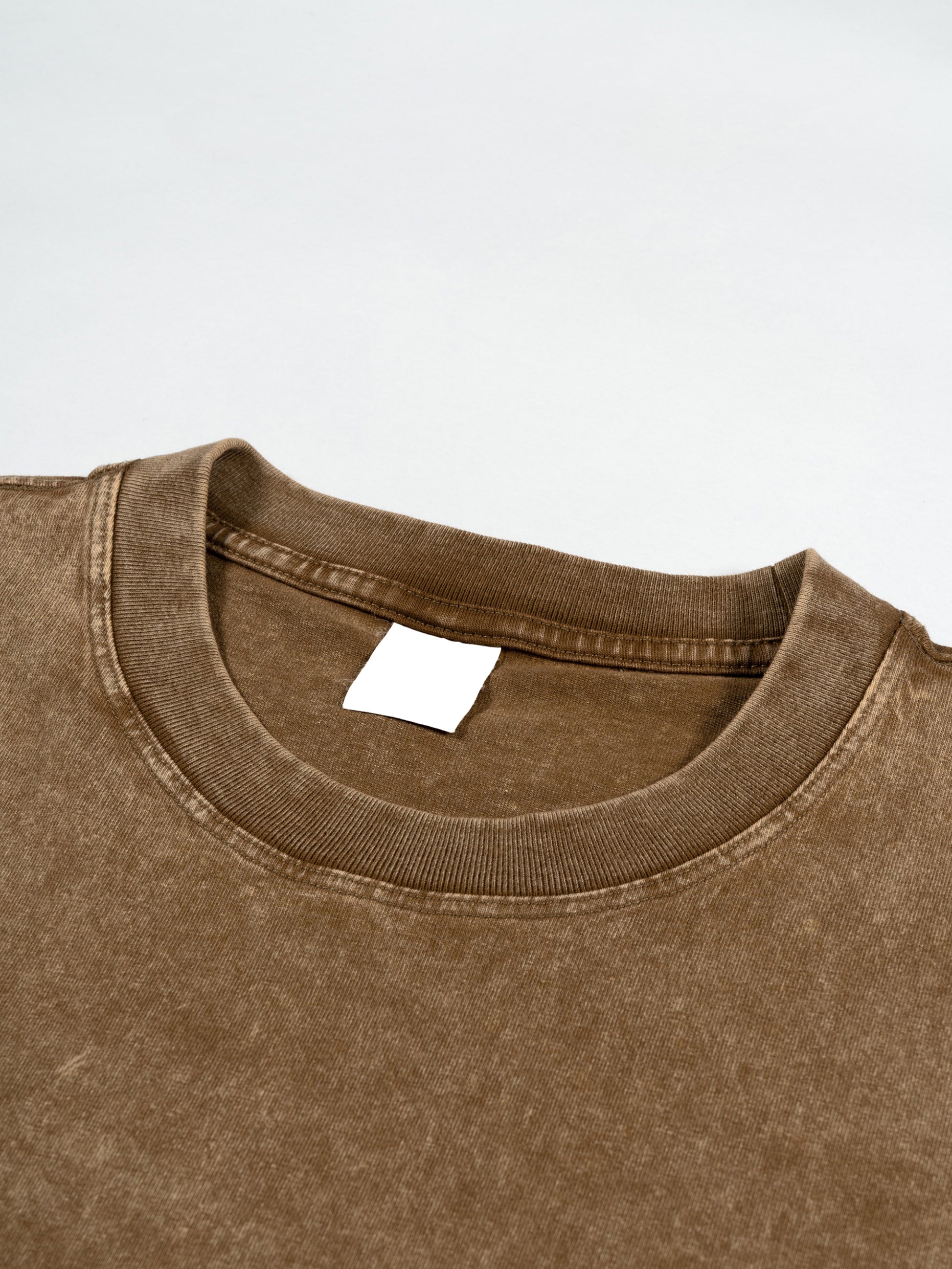 street,t shirt,modern,man