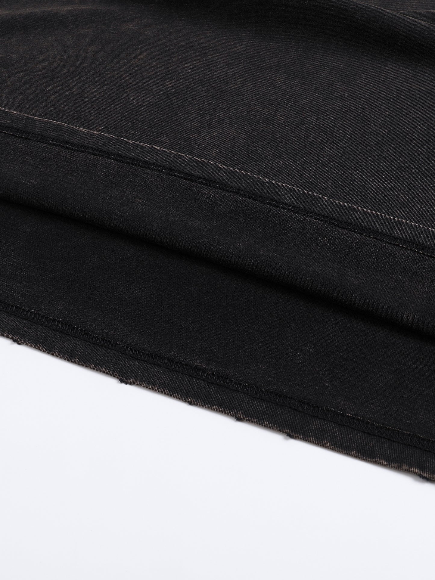 street,t shirt,modern,man