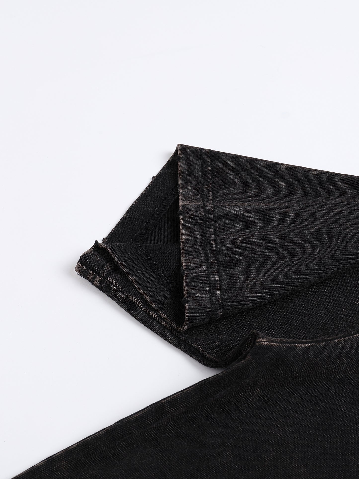 street,t shirt,modern,man