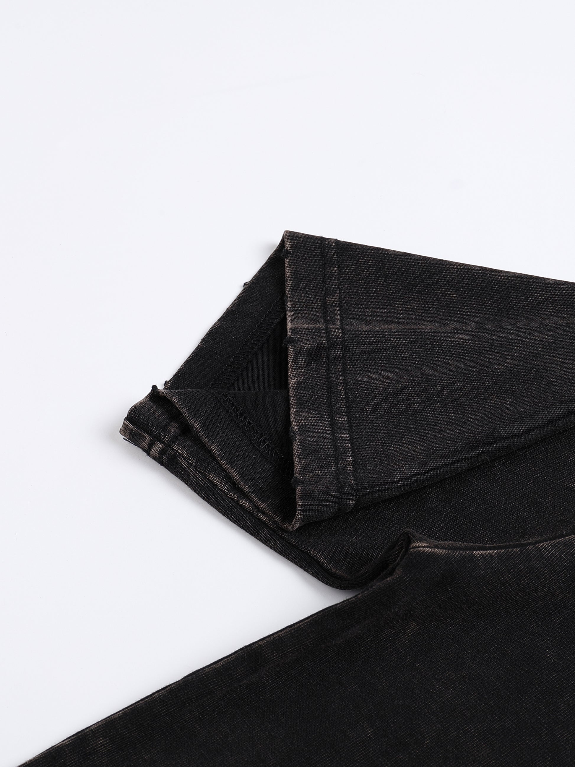 street,t shirt,modern,man