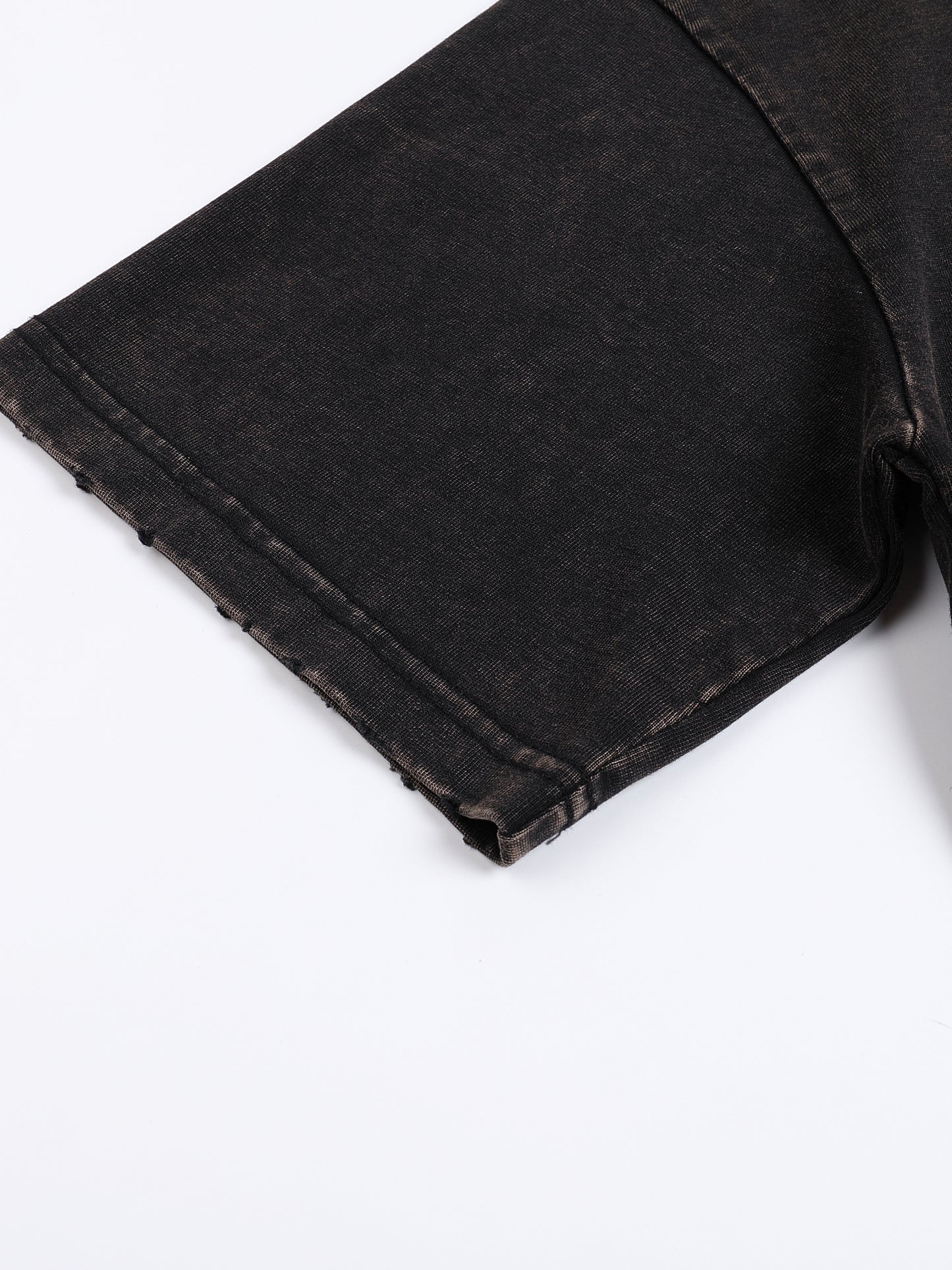 street,t shirt,modern,man