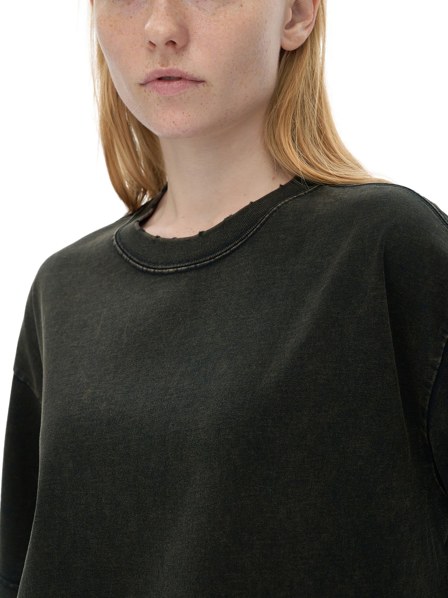 street,t shirt,modern,man