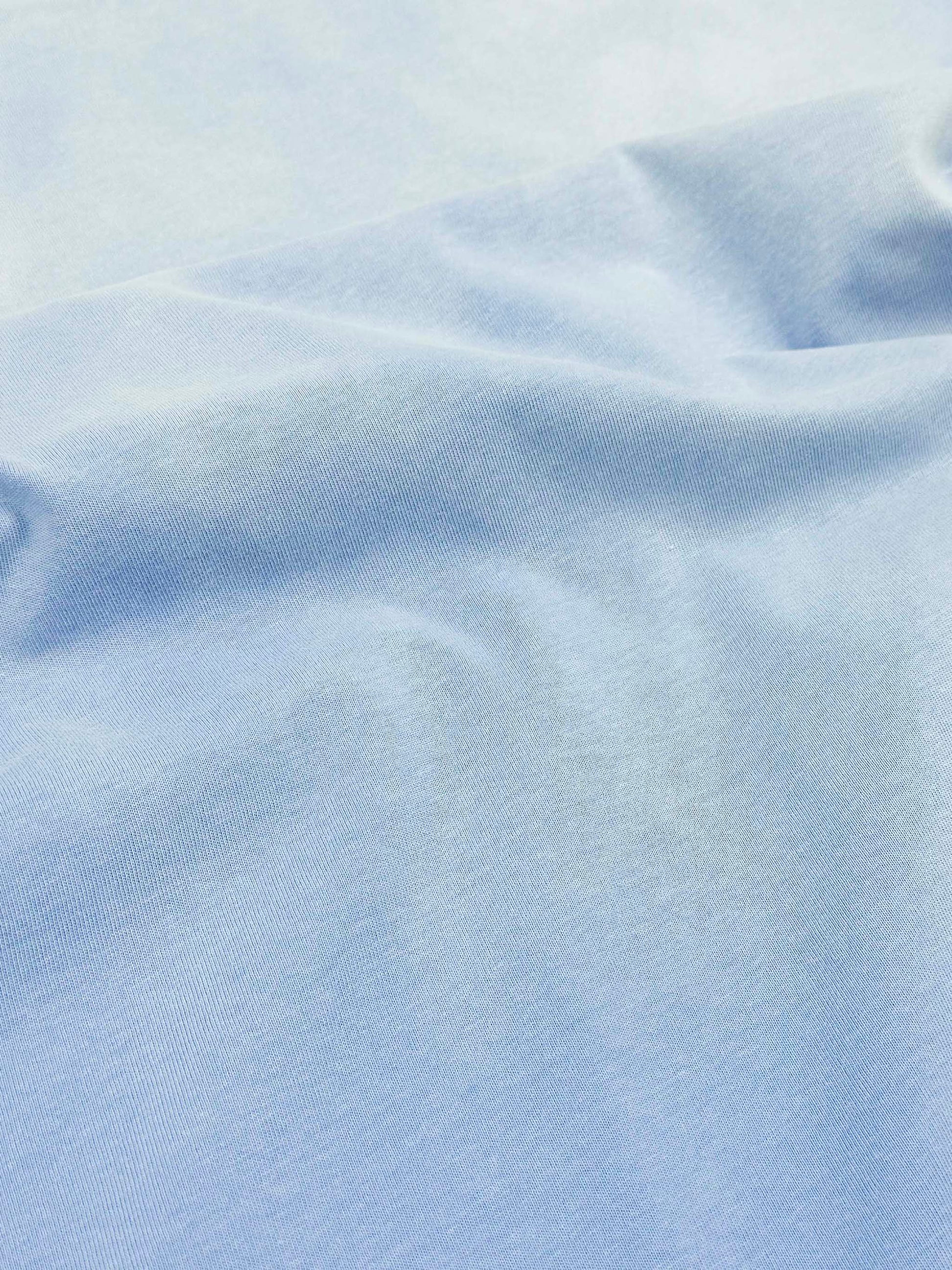 t shirt,street,modern,man