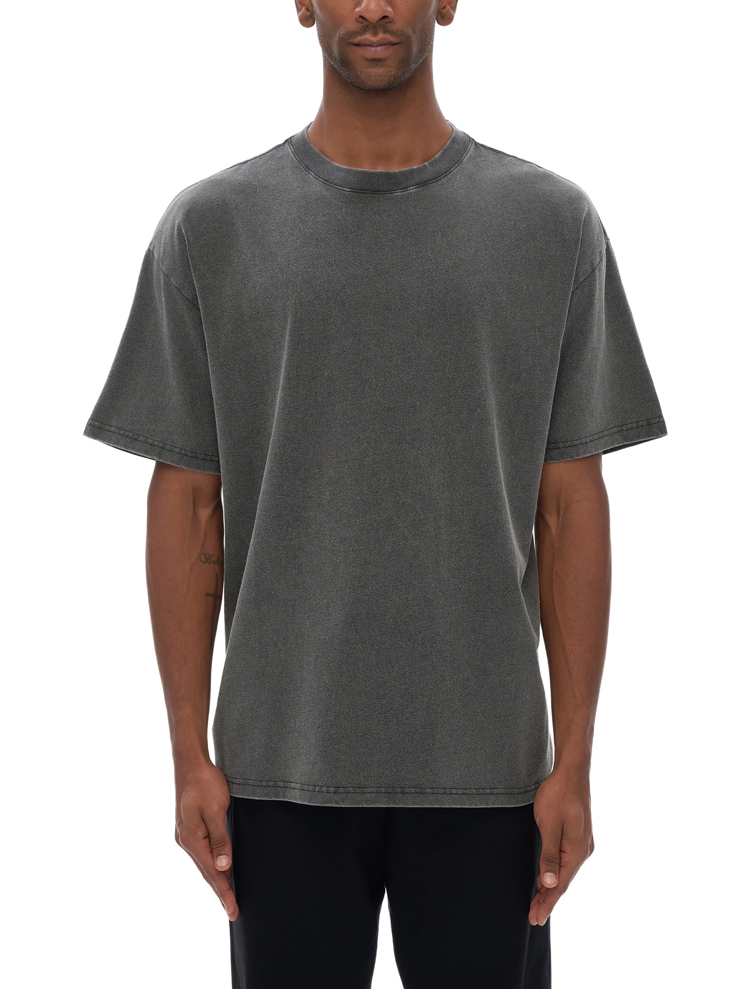 street,modern,t shirt,man