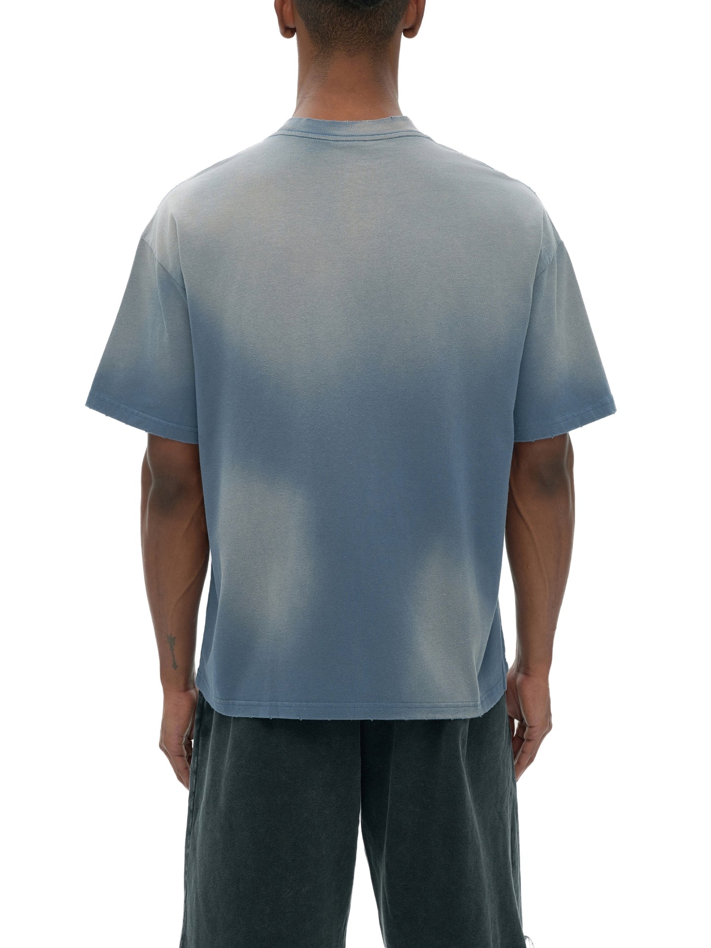 street,t shirt,blank,man