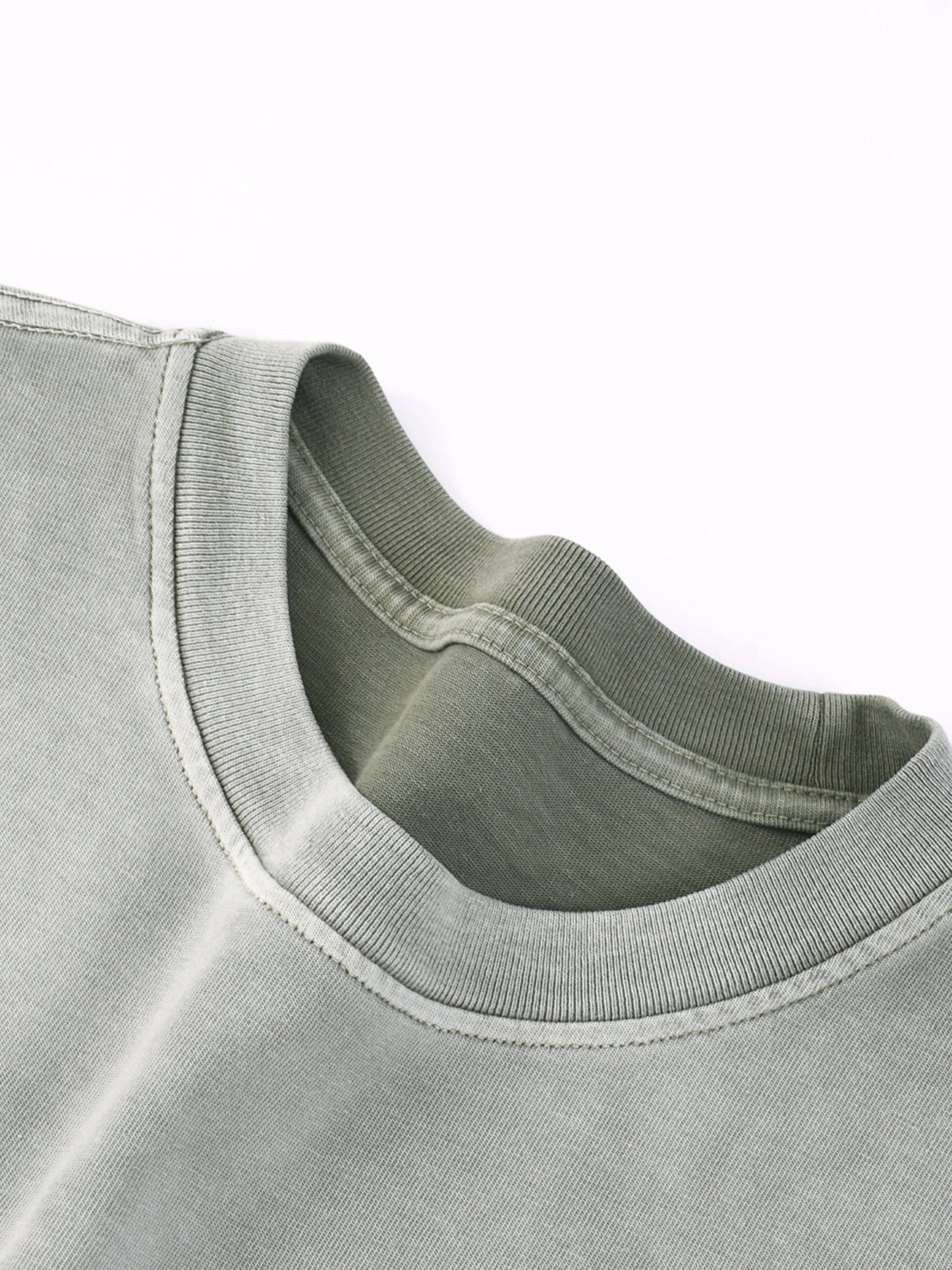 street,t shirt,modern,man