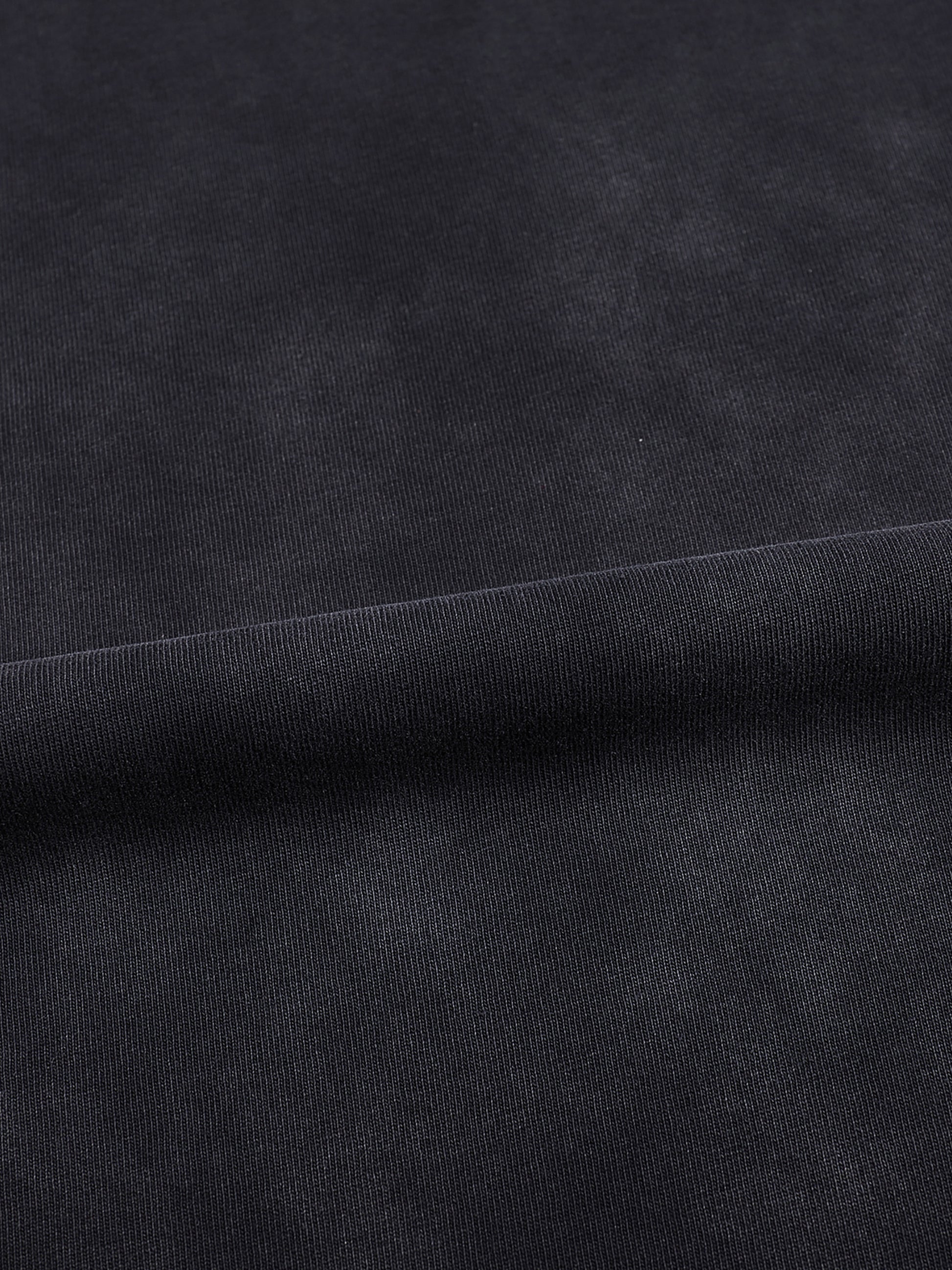 street,t shirt,modern,man,blank