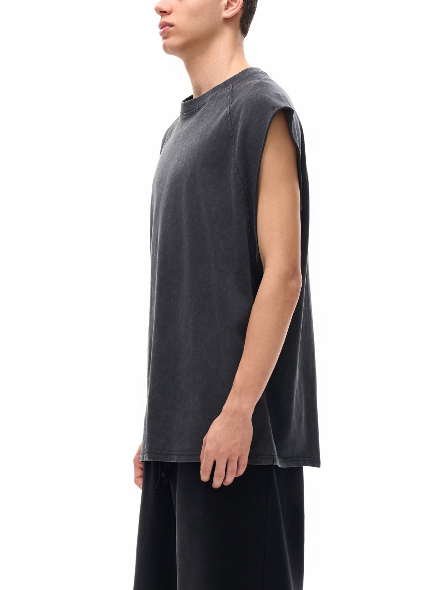 street,tank top,sleevelles,washed