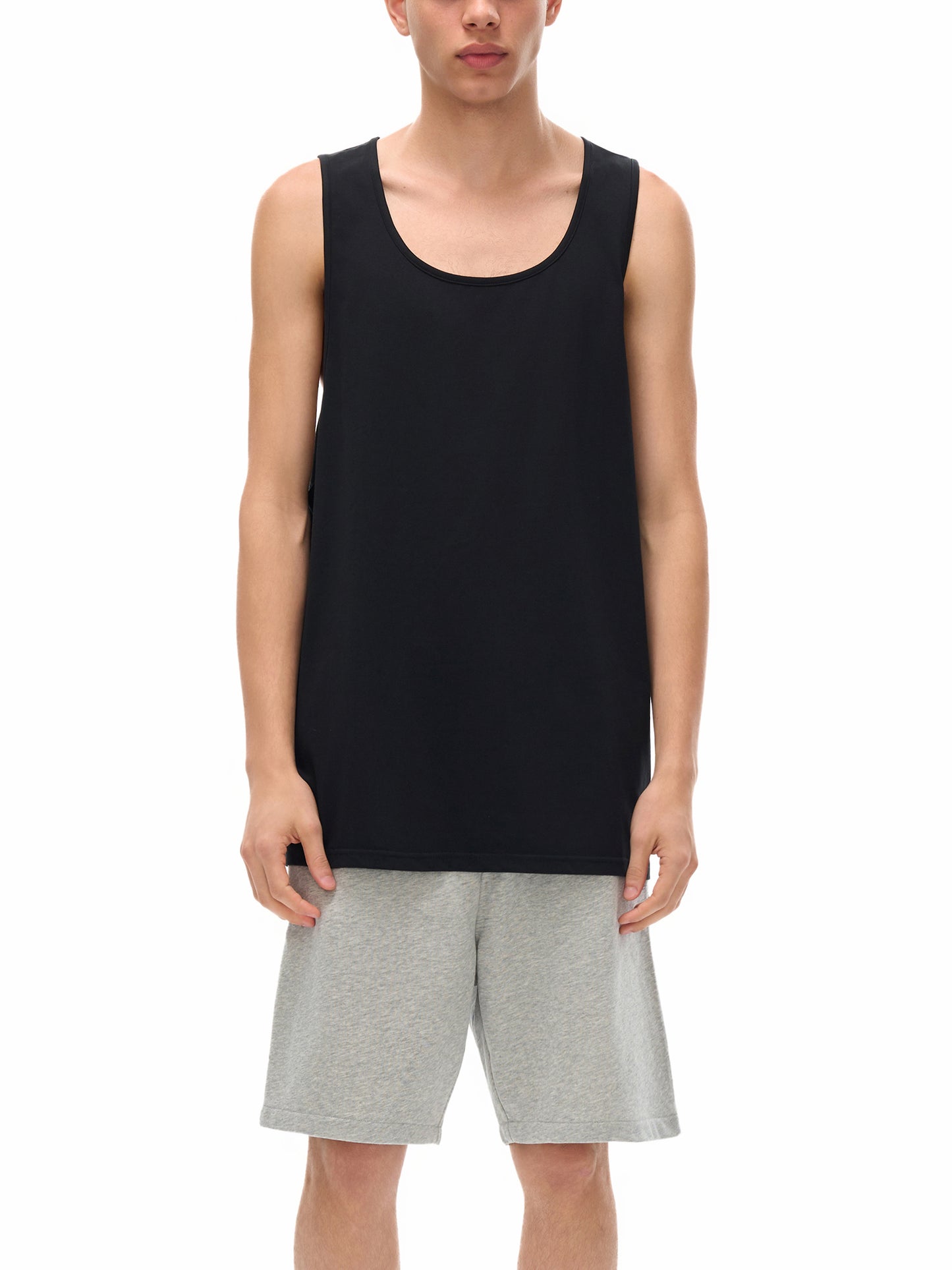 loose,tank top,street,sleeveless