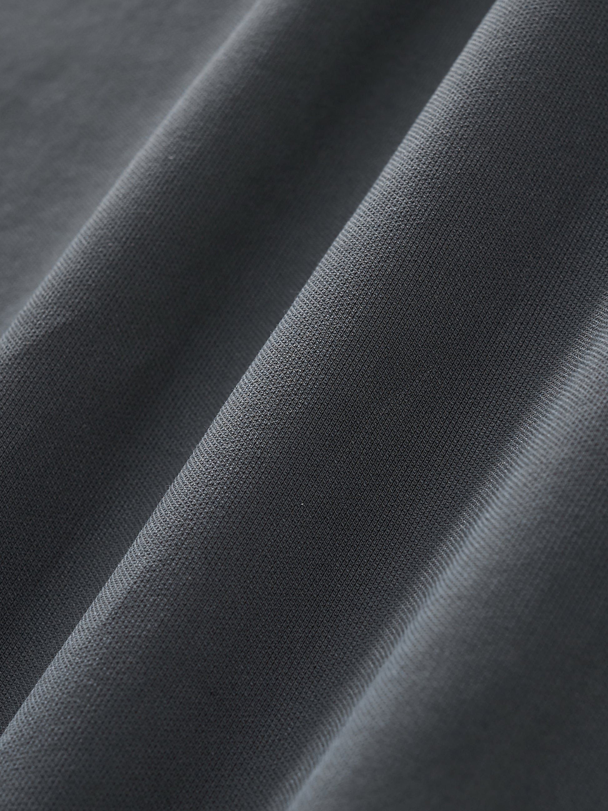 long sleeve,sporty,modern,street