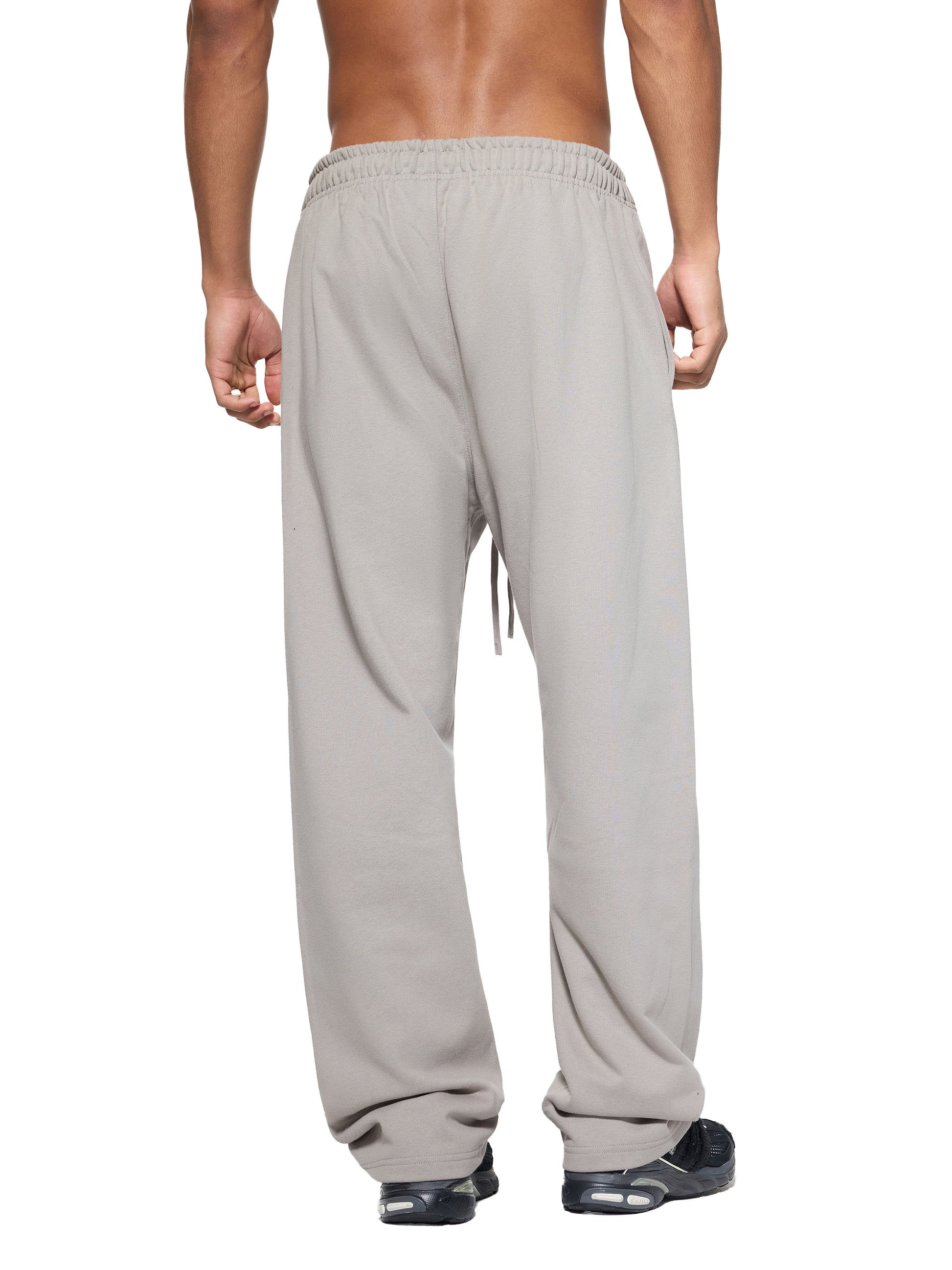 street,modern,sweatpants,man