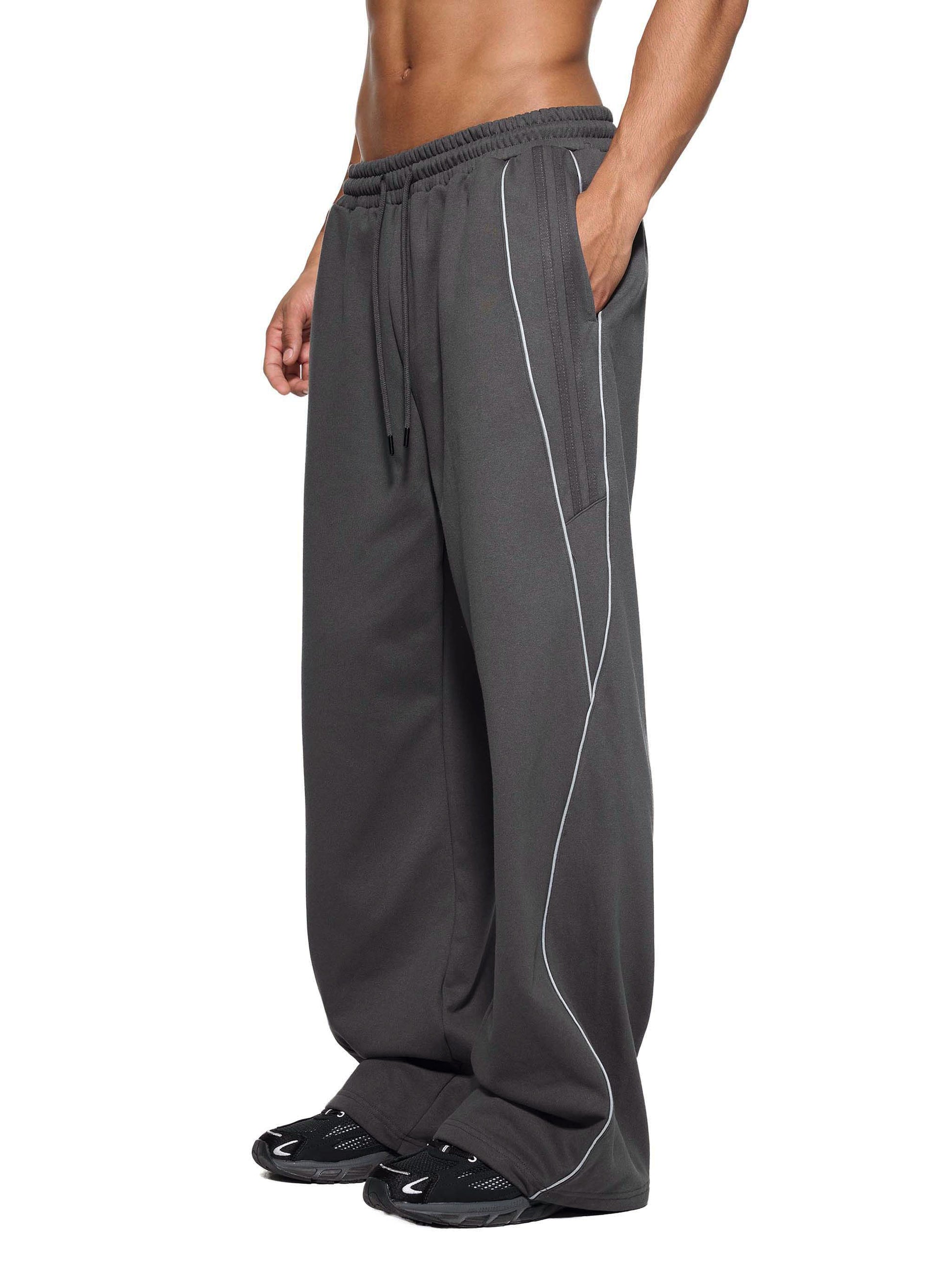street,modern,sweatpants,man