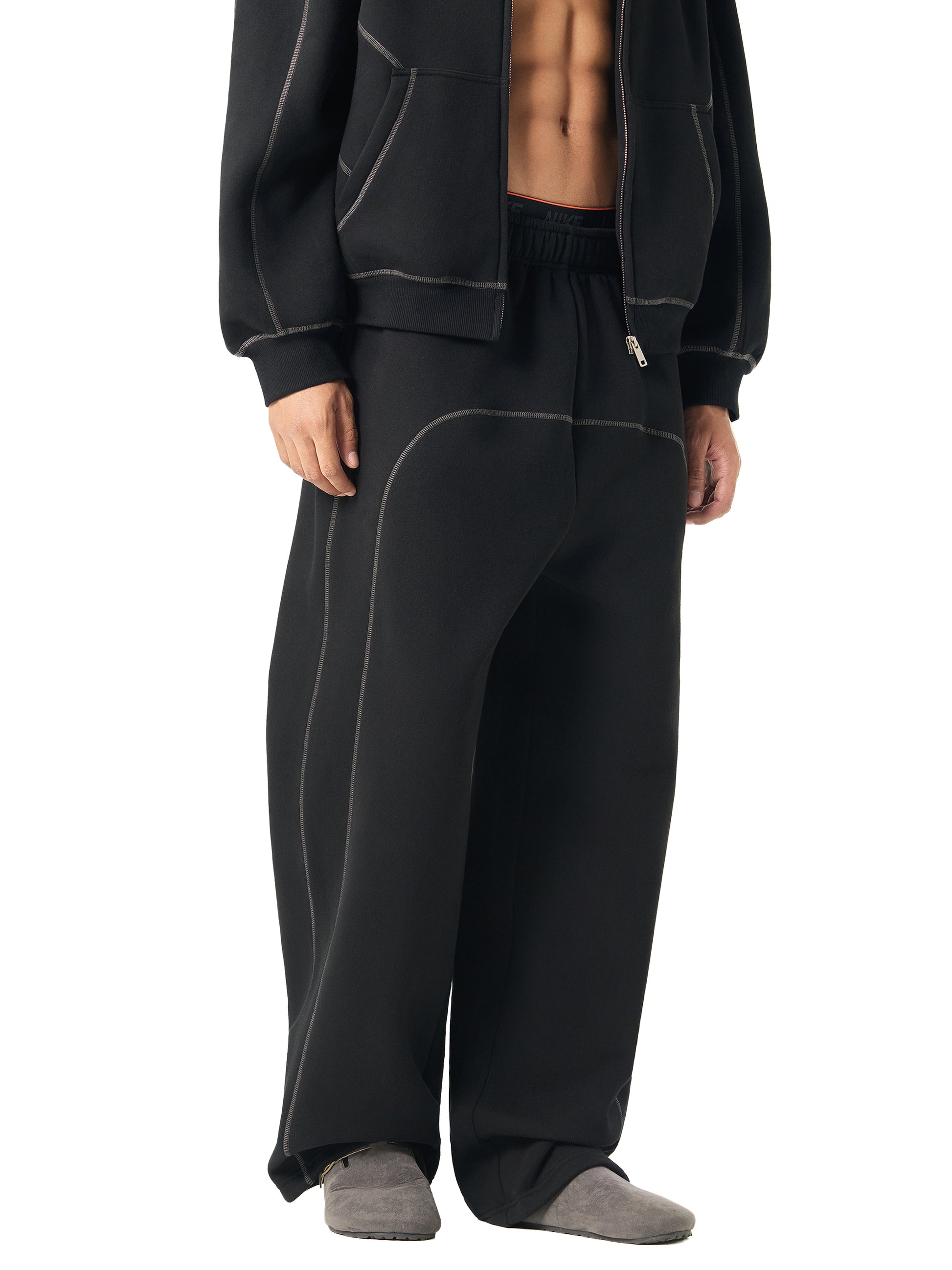 street,sweatpants,modern,man