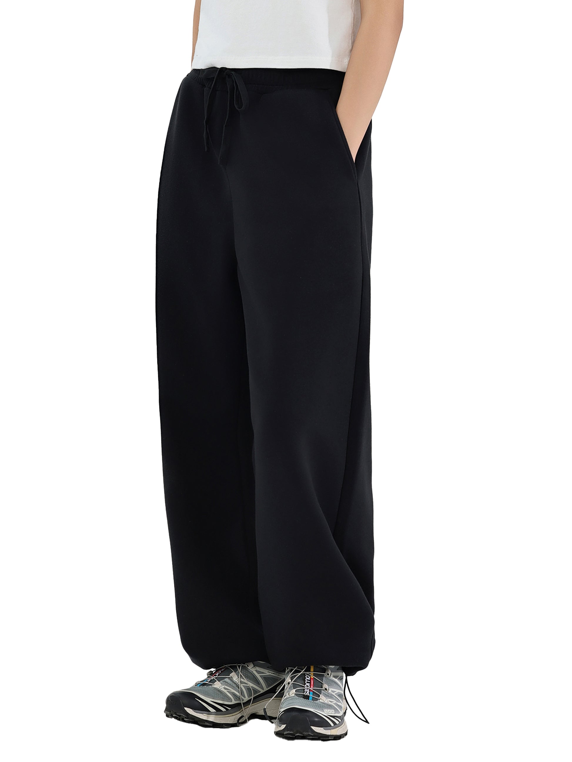 sweatpants,modern,street,man