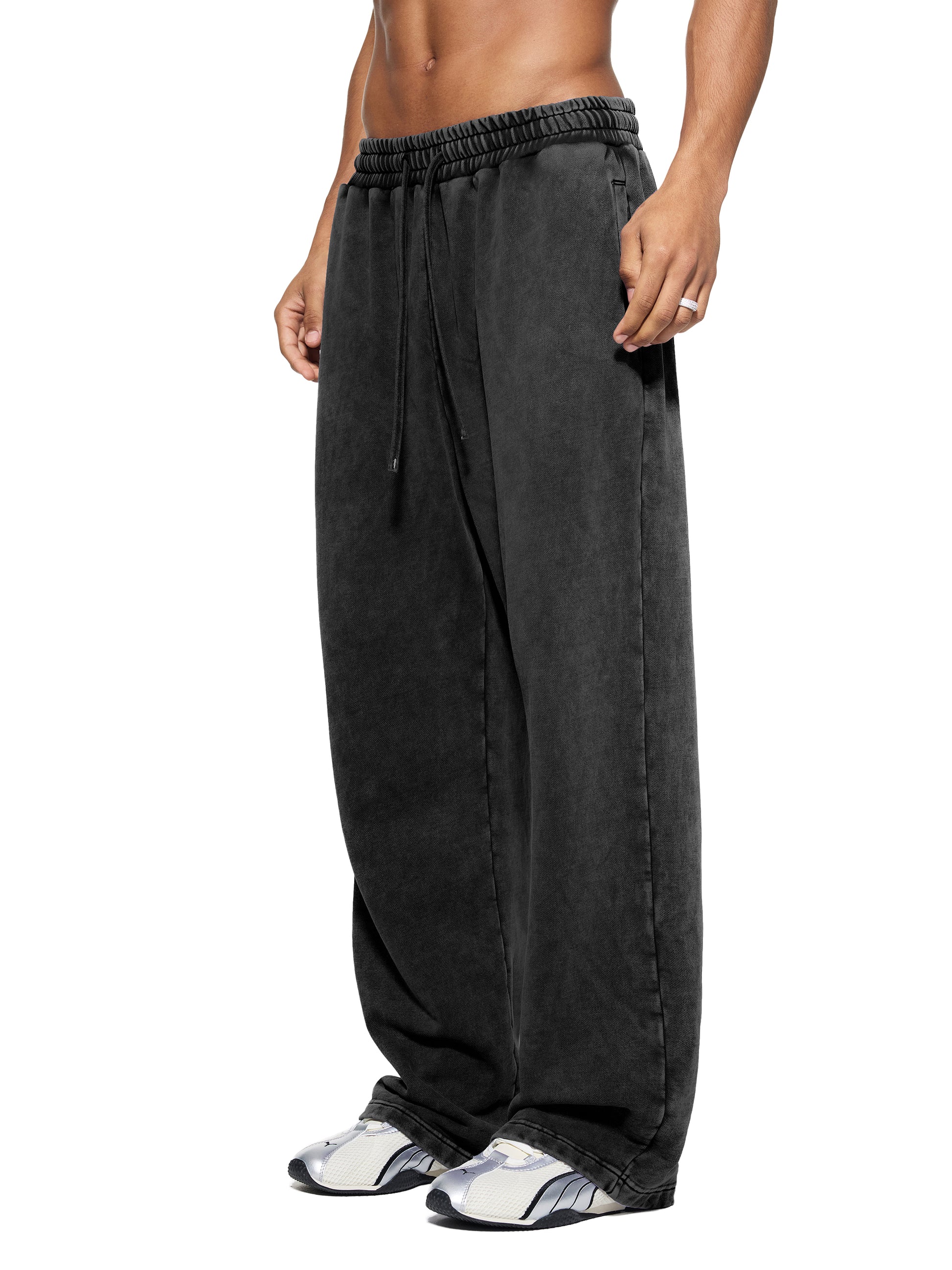 modern,street,sweatpants,man