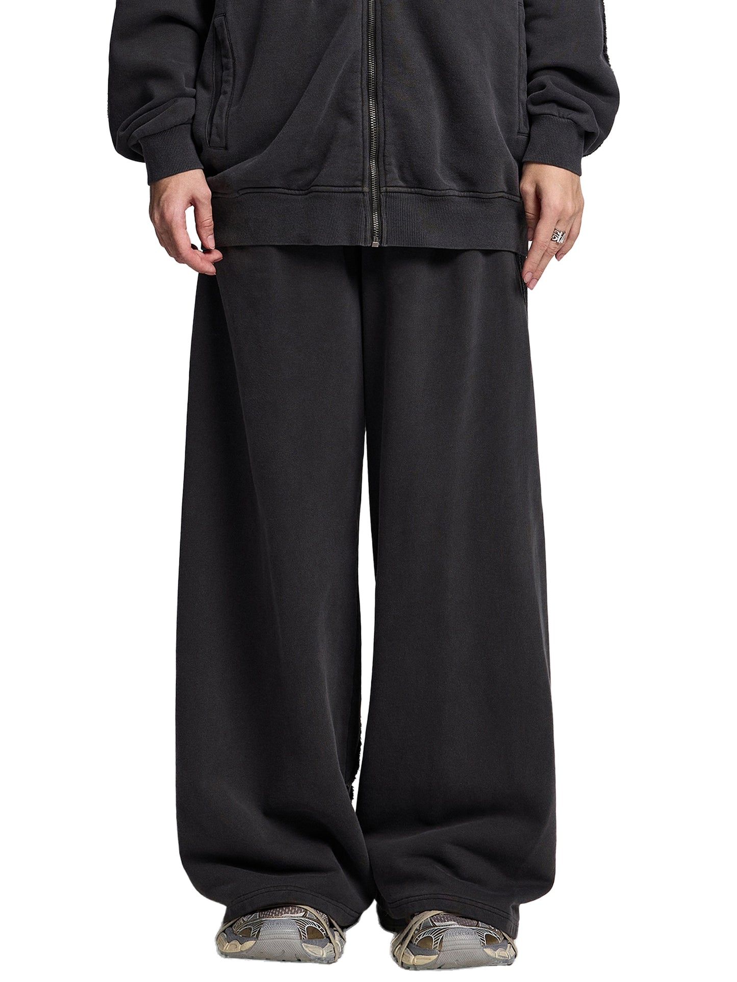 street,modern,man,sweatpants