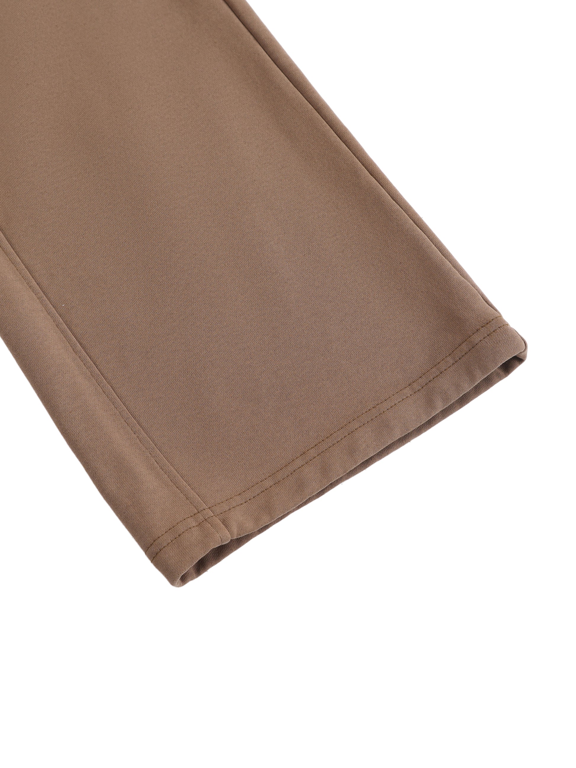 street,modern,sweatpants,man